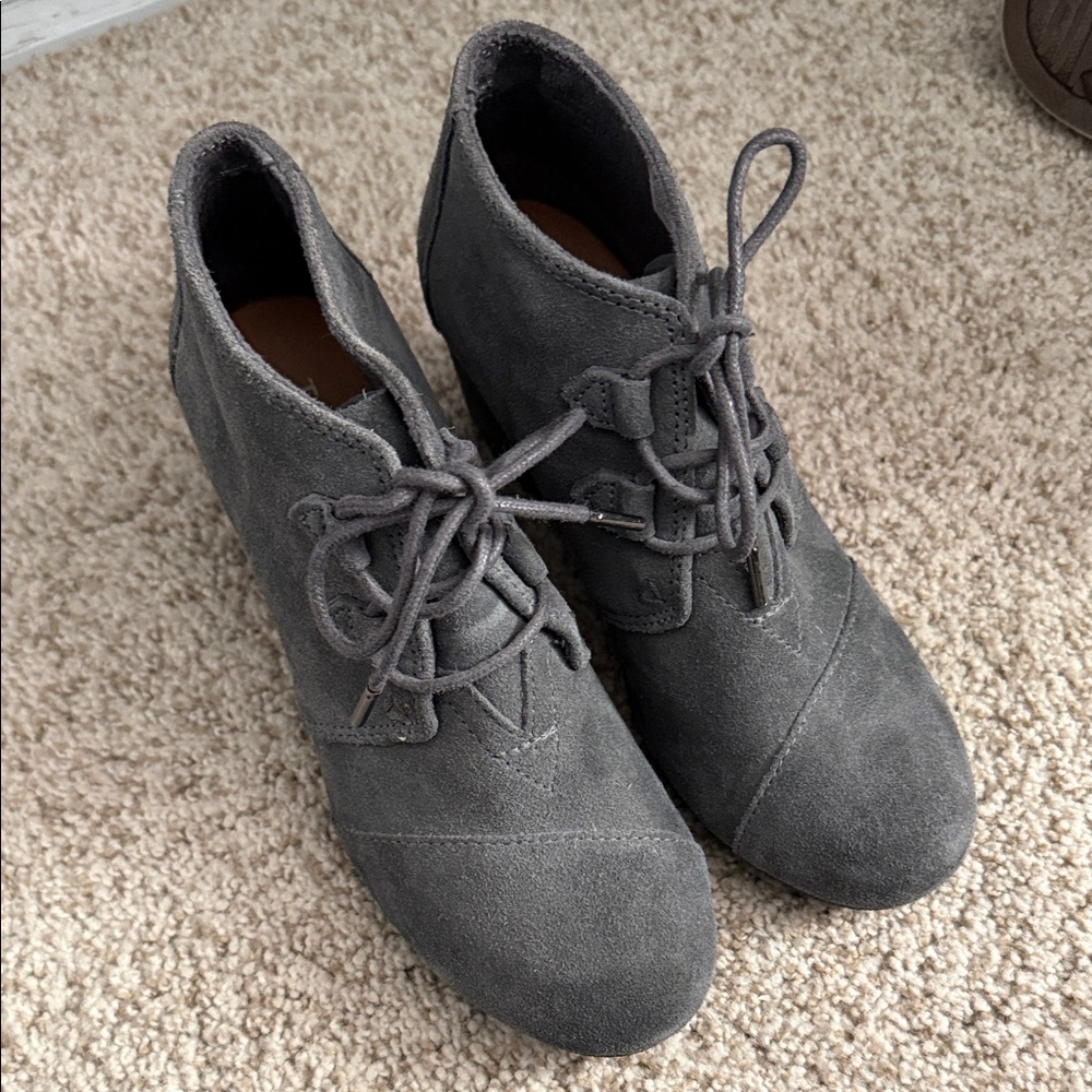 Toms Gray Lace-Up Boots
